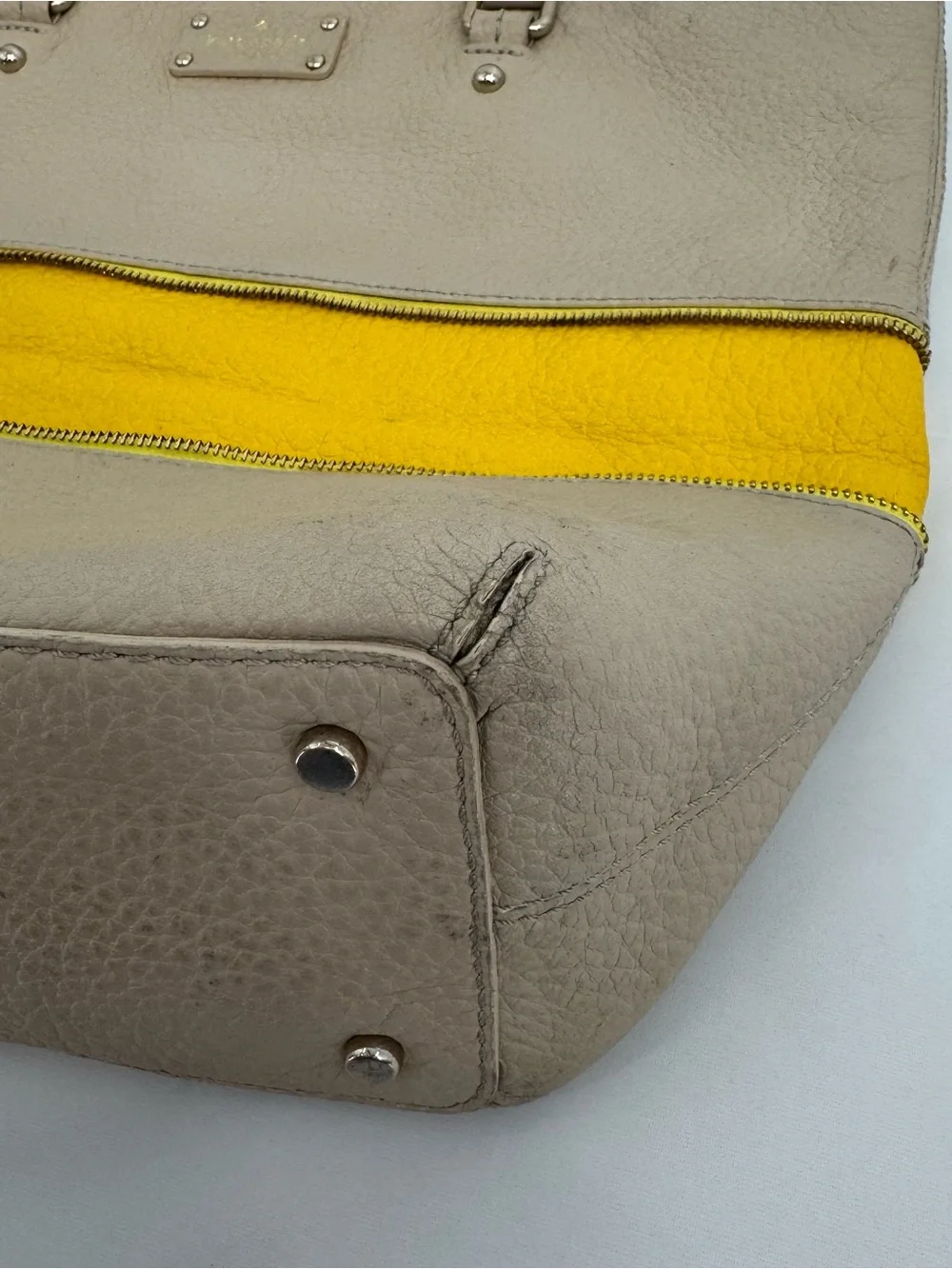 Kate Spade Grove Court Michelle TAN PEARL YELLOW Expandable Leather Large Tote